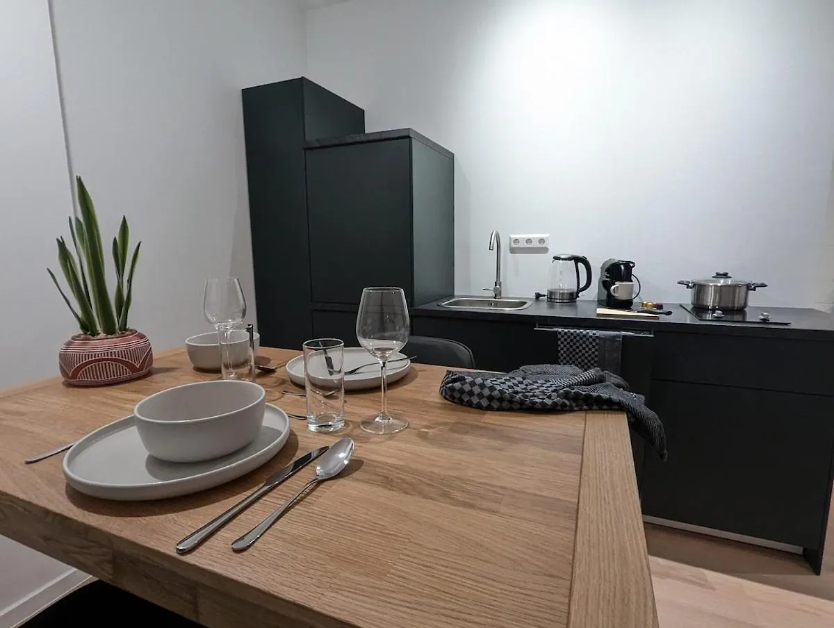 Neue Kiezwohnung Im Hinterhof Berlin 0*,  Niemcy